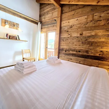 Near Slops Côte 2000 * Megève